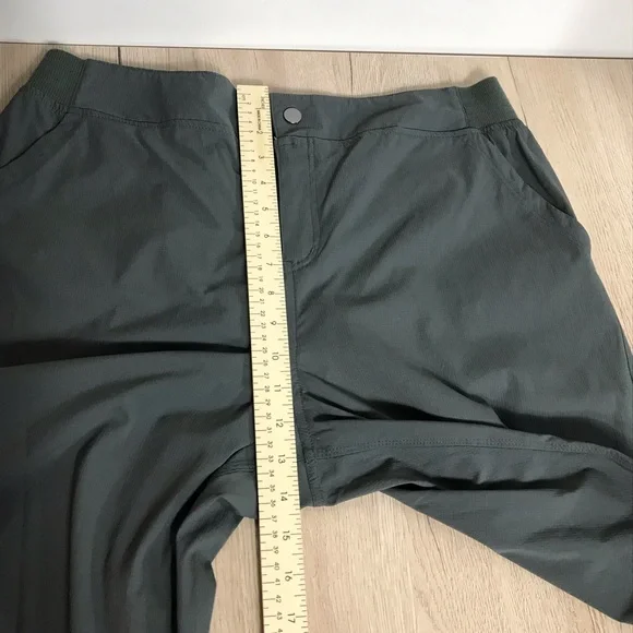 Te Verde Womens Green Stretch Cargo Pants Convertible Length Outdoorsy Sz XL NWT - Picture 10 of 16